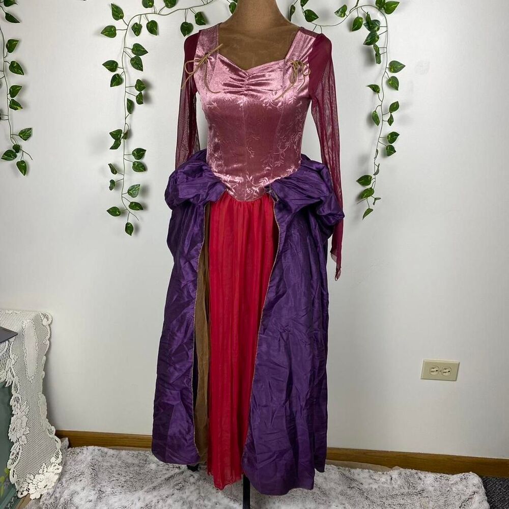 Disney Hocus Pocus Sarah Sanderson costume girl’s size L Pink velvet witchy